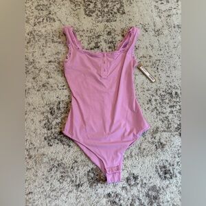 NWT Skims Lace Trim Bodysuit